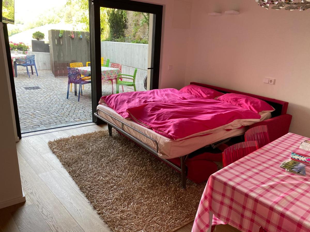 דירות פיה Casa Sciliar Centro Paese Pink מראה חיצוני תמונה